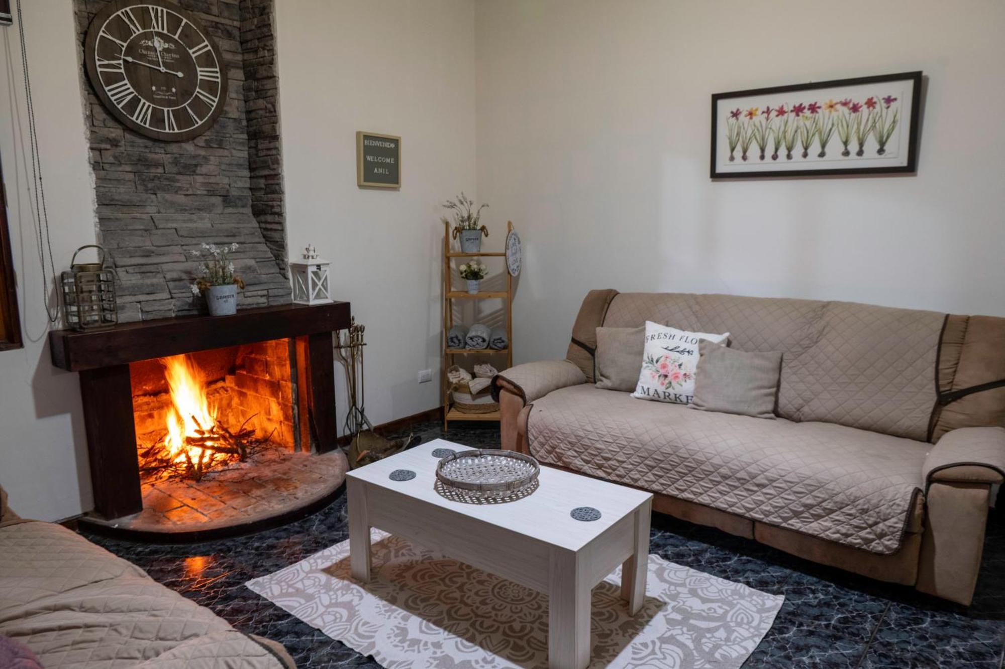 Country House, Cozy Fireplace And An Amazing View Cartago Exterior foto