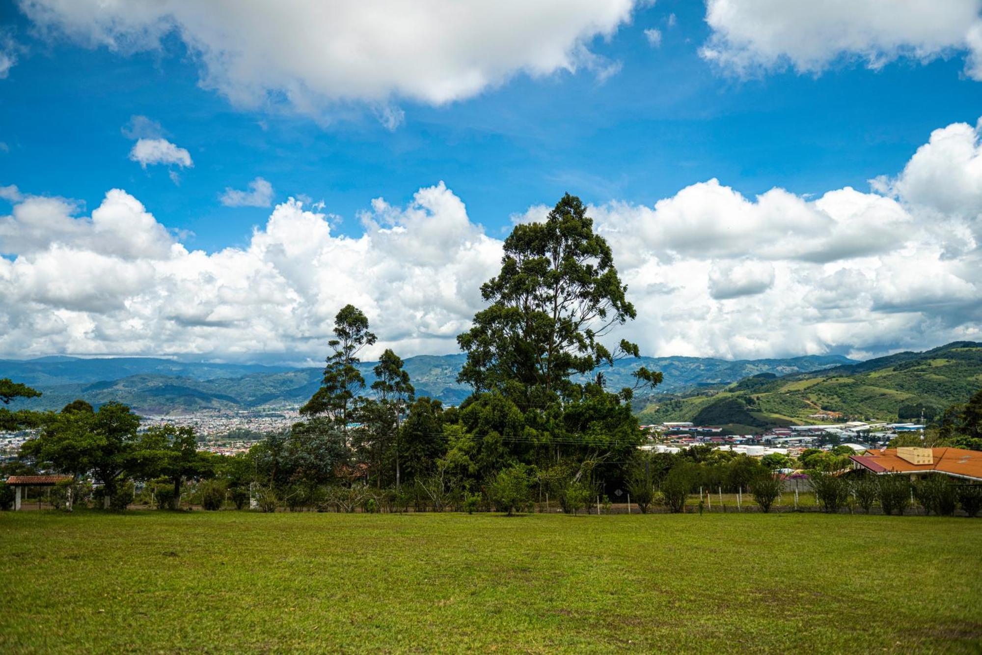Country House, Cozy Fireplace And An Amazing View Cartago Exterior foto